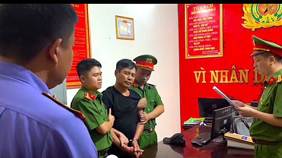 Bắt tạm giam đối tượng tại Nghệ An lợi dụng quyền tự do dân chủ